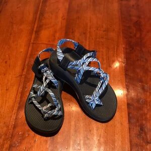 Women’s size 6 Chaco